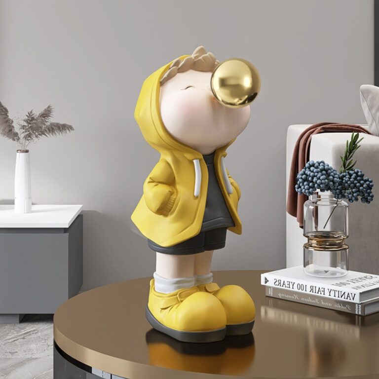 Tượng cậu bé thổi bóng ngộ nghĩnh