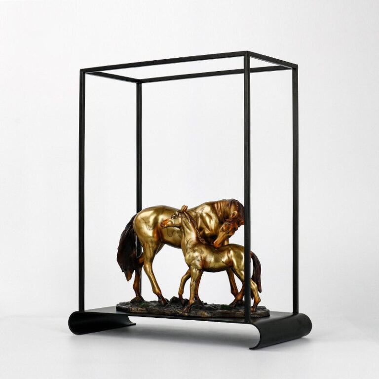 Tượng ngựa mẫu tử phong thủy để bàn làm việc