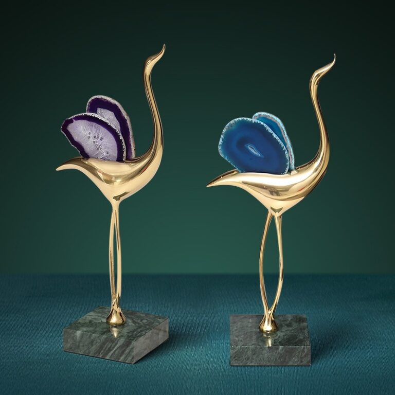 Mẫu chim hạc bằng đồng cánh đá đẹp