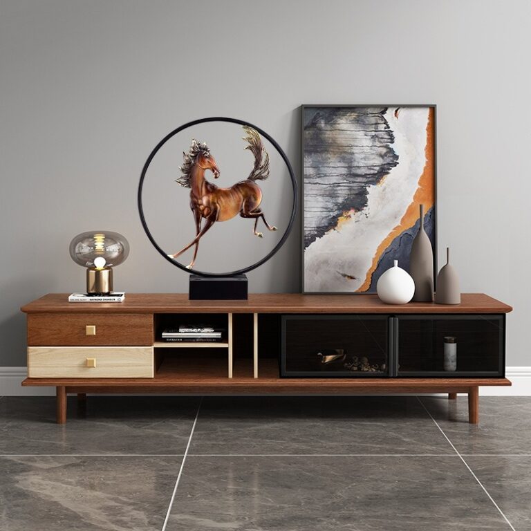 tuong-ngua-co-dien-1 Tượng ngựa phong cách cổ điển chất liệu hợp kim