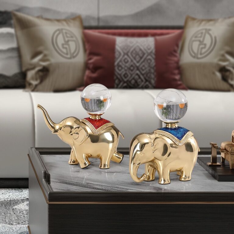 Tượng voi cõng quả cầu pha lê chất liệu cao cấp