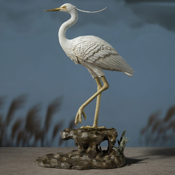 Tượng con cò trắng bằng đồng Tượng con cò trắng bằng đồng