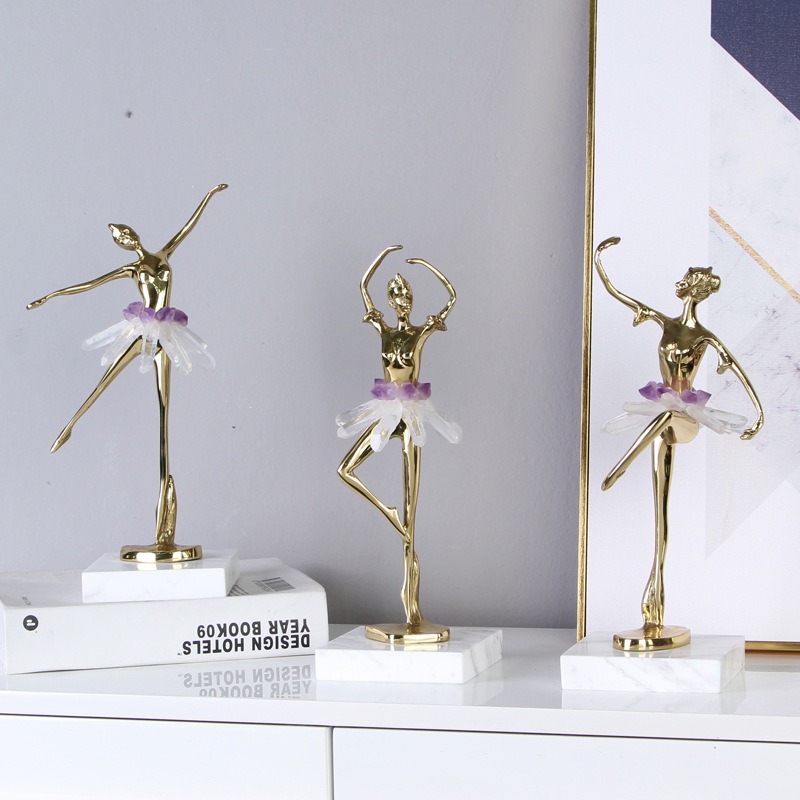 tuong nu dien vien ballet 4 Nghệ sĩ múa ballet trang trí kệ tivi CD158