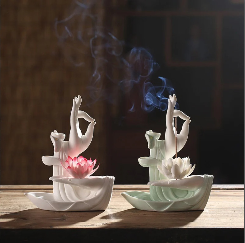 Thác khói trầm hương bàn tay Phật CD1332