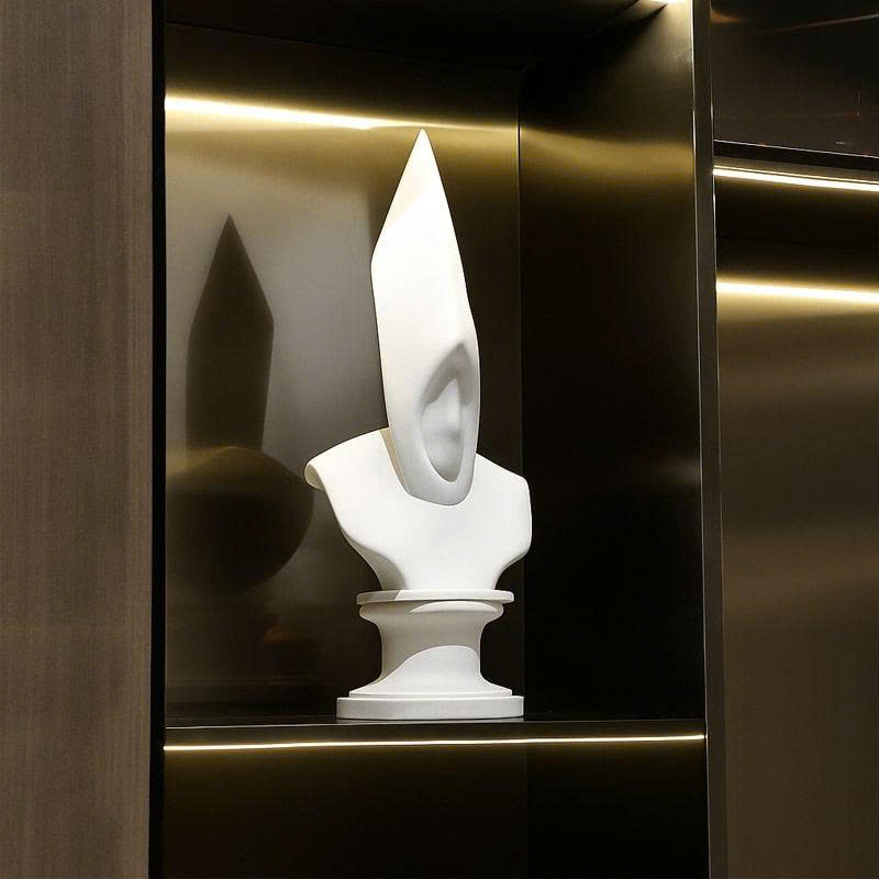 Tượng Sứ Giả Thổ Dân