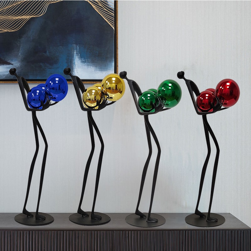 Tượng Ôm Quả Cầu Ánh Sáng Hiện Đại