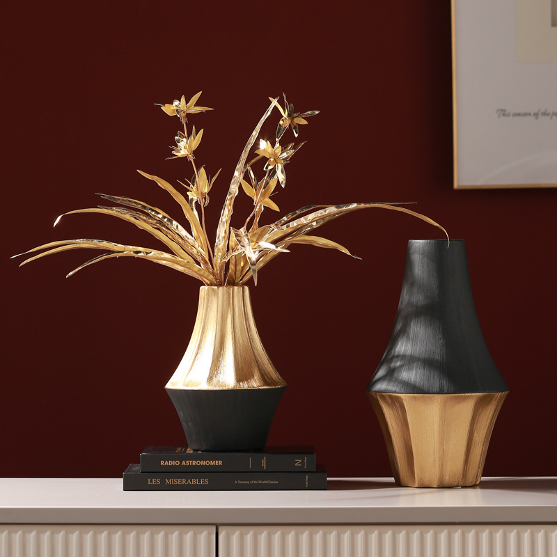 binh-hoa-dang-chop-co-dien-1 Bình Hoa Dáng Chóp Sang Trọng