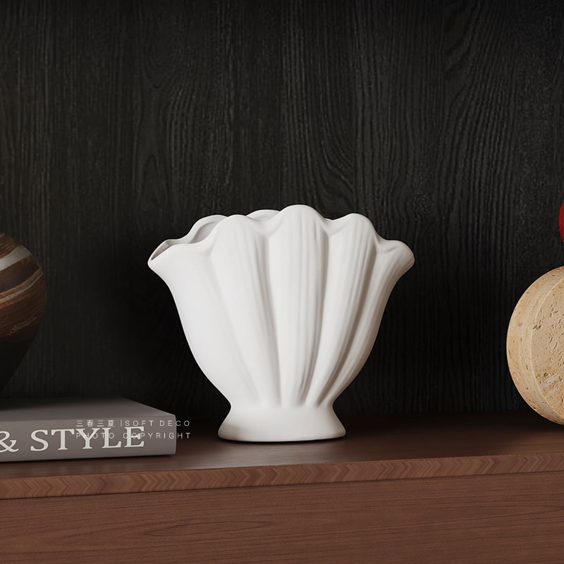 binh-hoa-trang-tri-hinh-vo-so-2 Bình Hoa Vỏ Sò Thanh Lịch