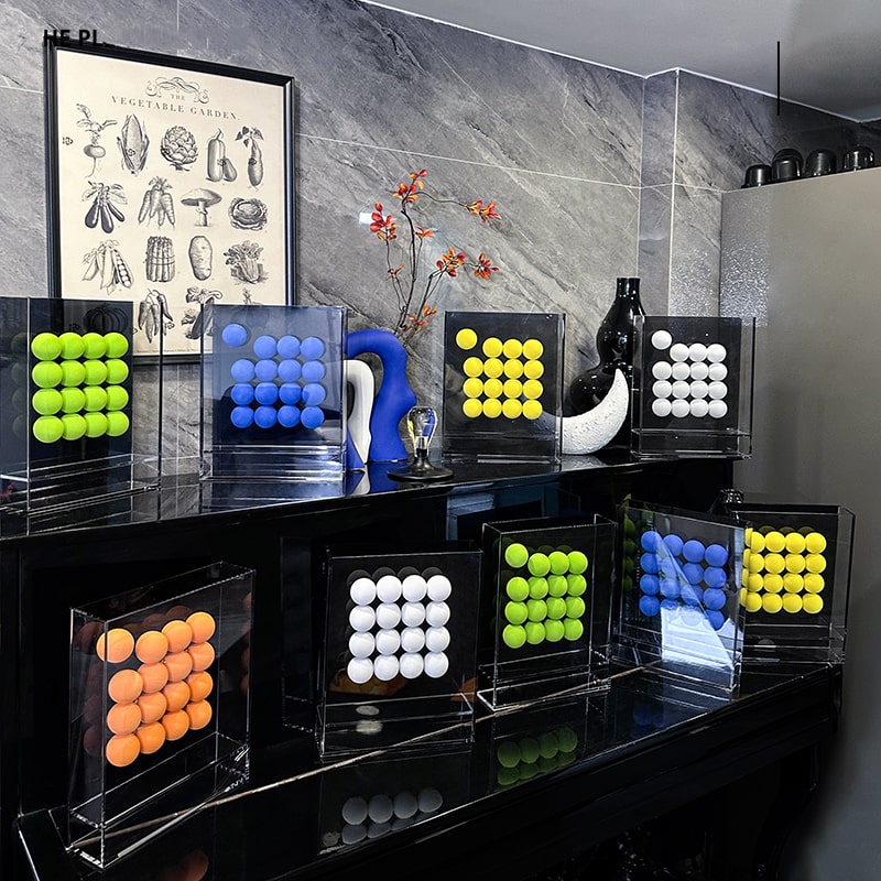 Hộp Acrylic Trang Trí Bóng Sắc Màu