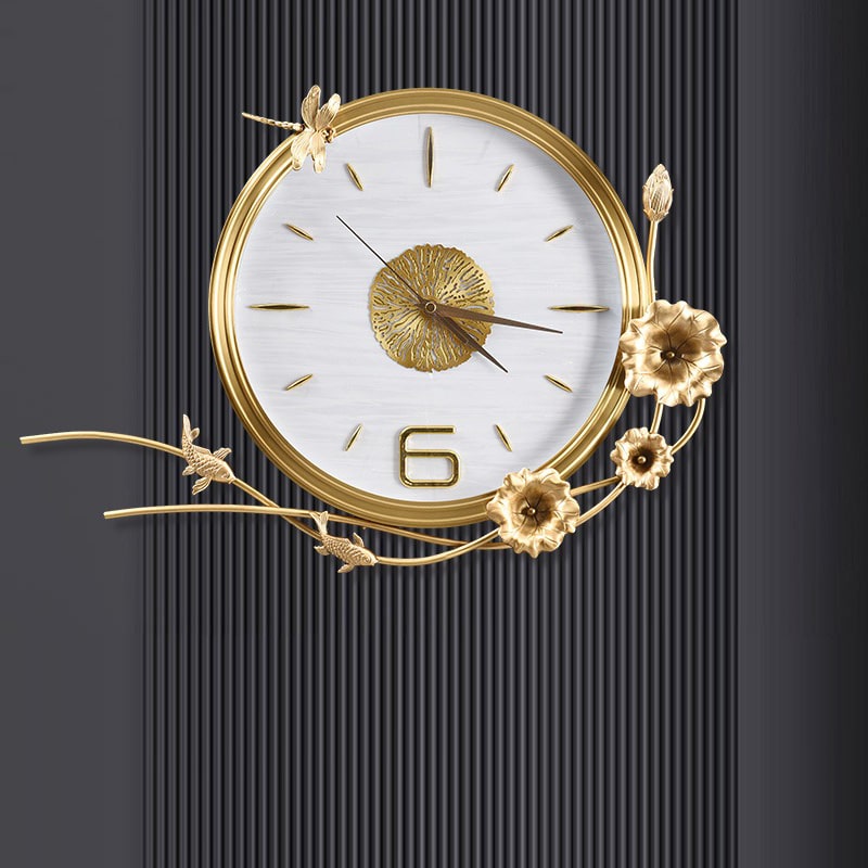 dong-ho-bang-dong-sang-trong-4 Đồng Hồ Treo Tường Hoa Sen Vàng