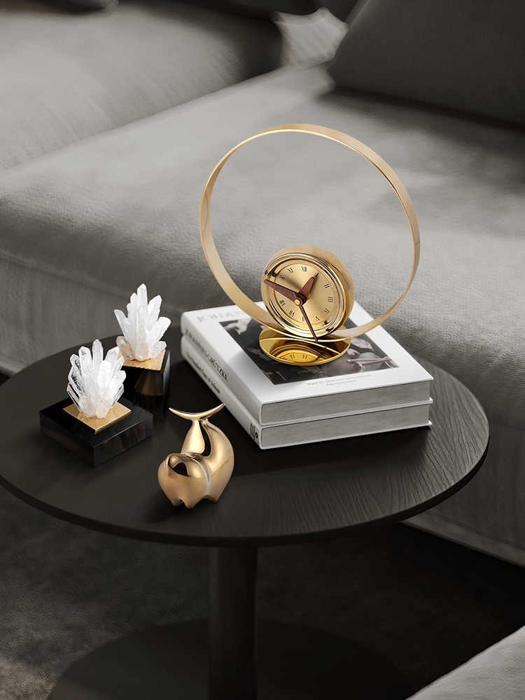 Đồng Hồ Vòng Tròn Ánh Vàng Tinh Tế