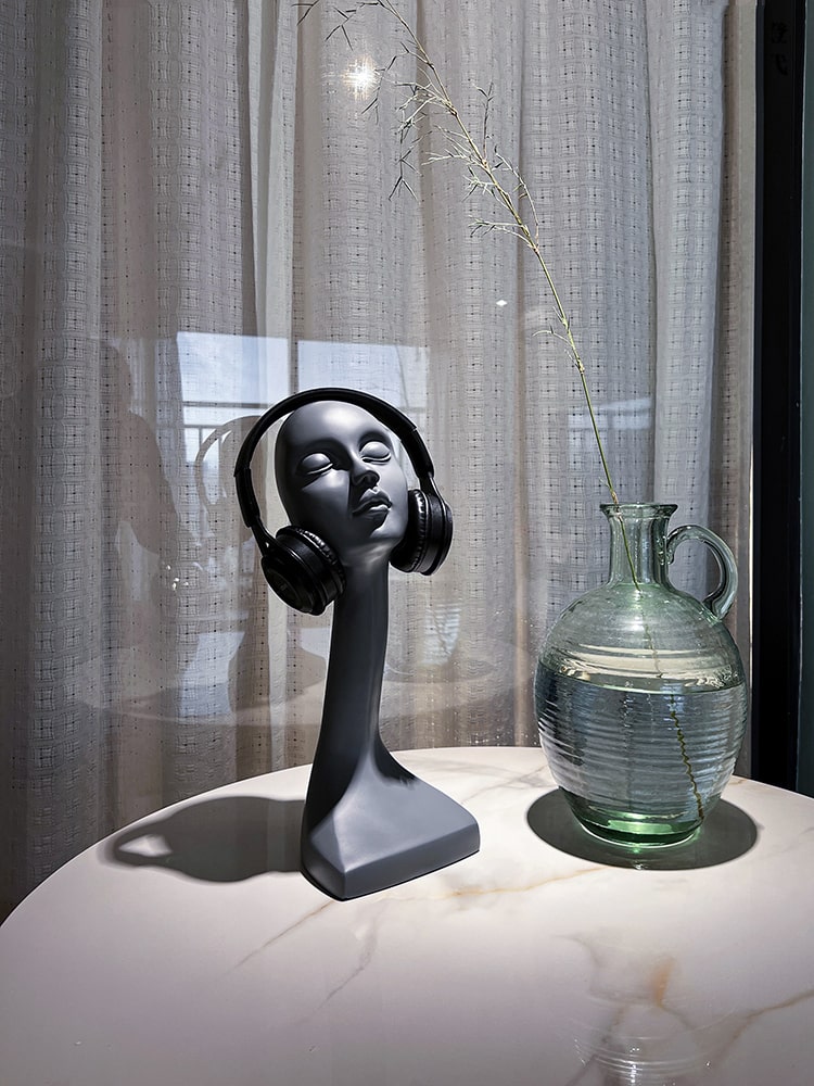 gia-treo-tai-nghe-doc-dao-1-2 Giá Treo Tai Nghe Phong Cách Hiện Đại