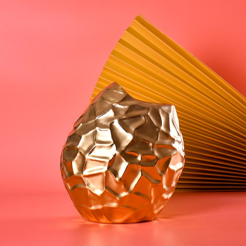 lo-hoa-phong-cach-hien-dai-2 Lọ Hoa Tạo Hình Nghệ Thuật