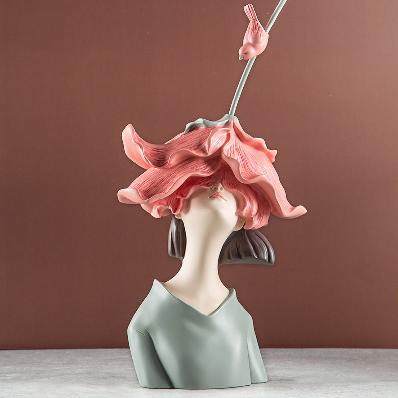 Mô Hình Bé Gái Trang Trí