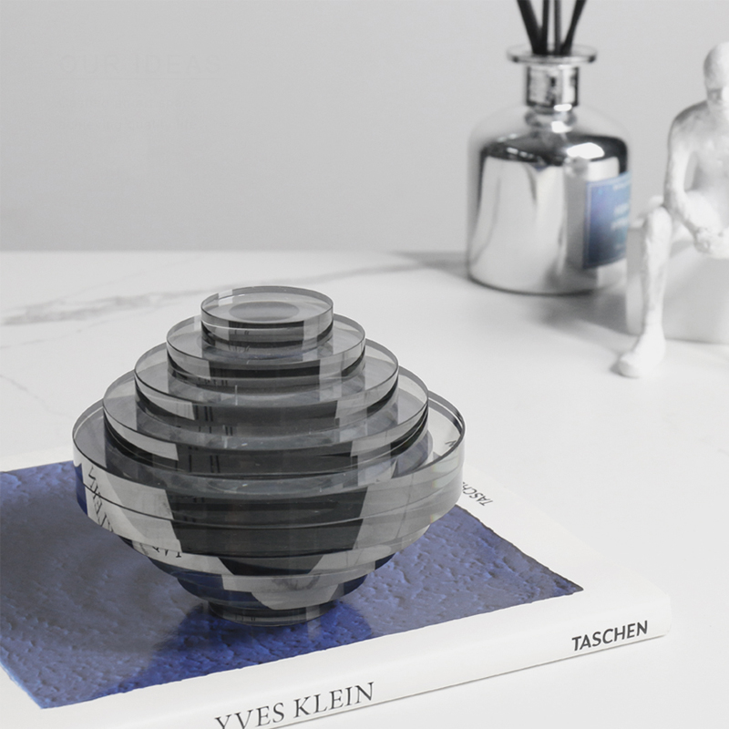 Mô Hình Cấu Trúc Tầng Pha Lê Độc Đáo