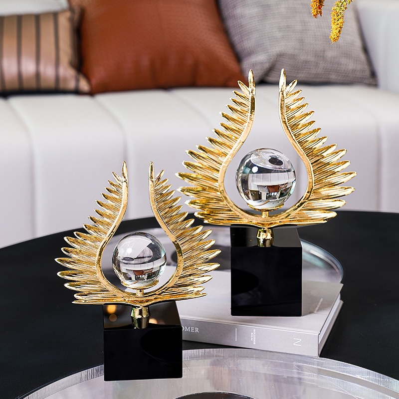 Đôi Cánh Pha Lê Tỏa Sáng Rạng Ngời