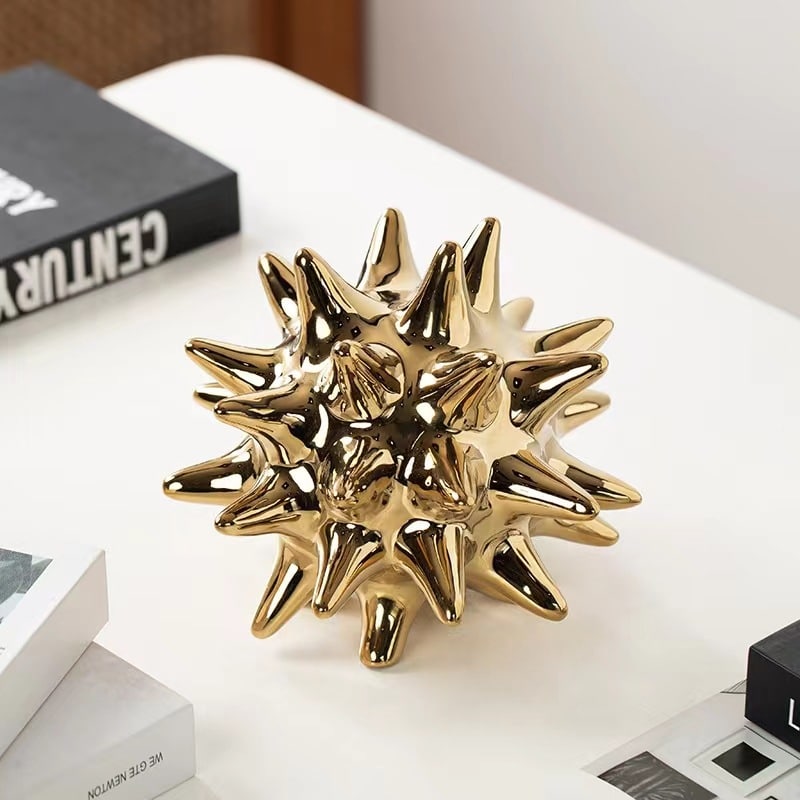 qua-cau-gai-ma-vang-phong-cach-hien-dai-1 Tượng Quả Cầu Gai Mạ Vàng Tinh Tế