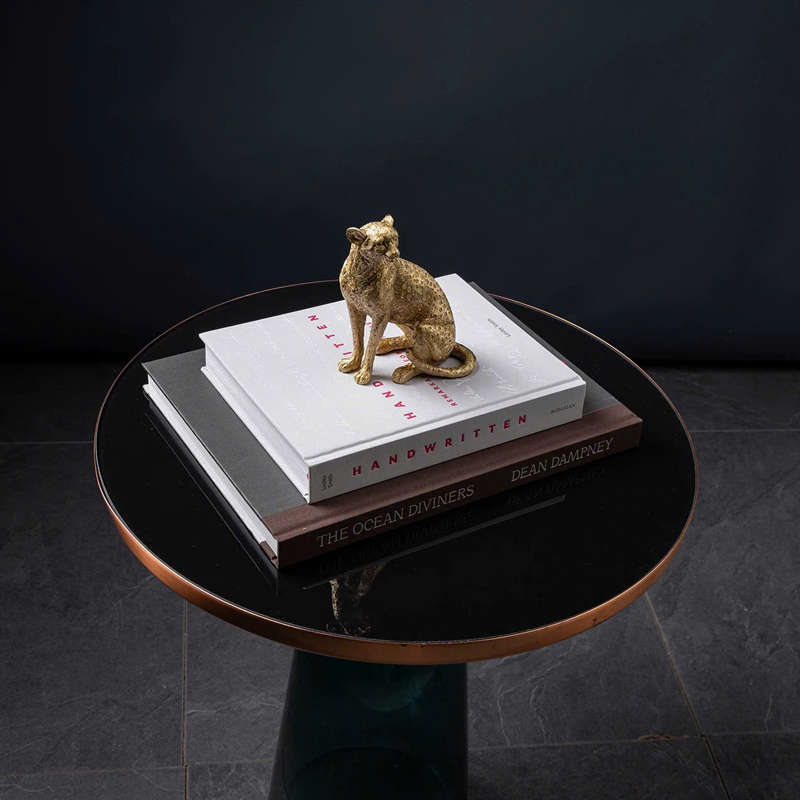 tuong-bao-vang-cang-minh-day-nang-luong-4 Tượng Báo Vàng Căng Mình Đầy Năng Lượng