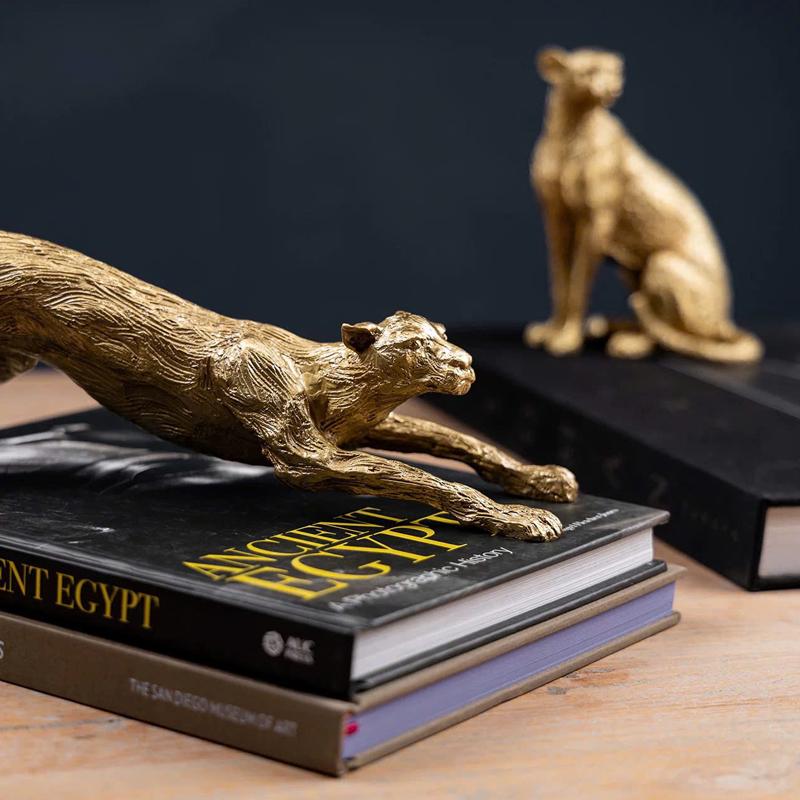 tuong-bao-vang-cang-minh-day-nang-luong-5 Tượng Báo Vàng Căng Mình Đầy Năng Lượng