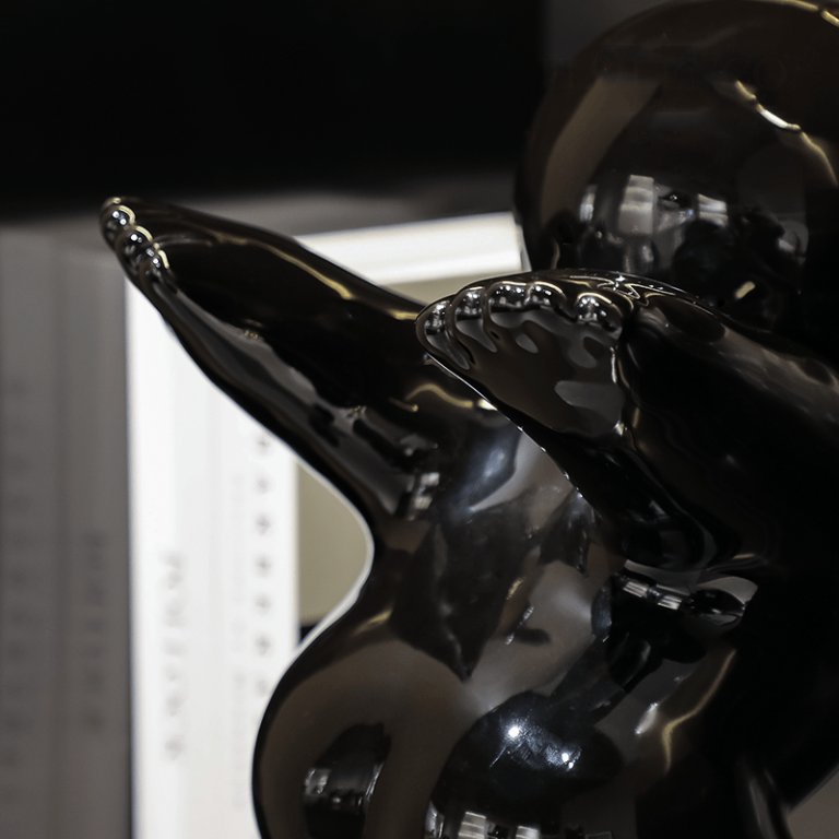 tuong-be-nhun-bay-3-768x768-2 Tượng Bé Phiêu Lưu Trên Không