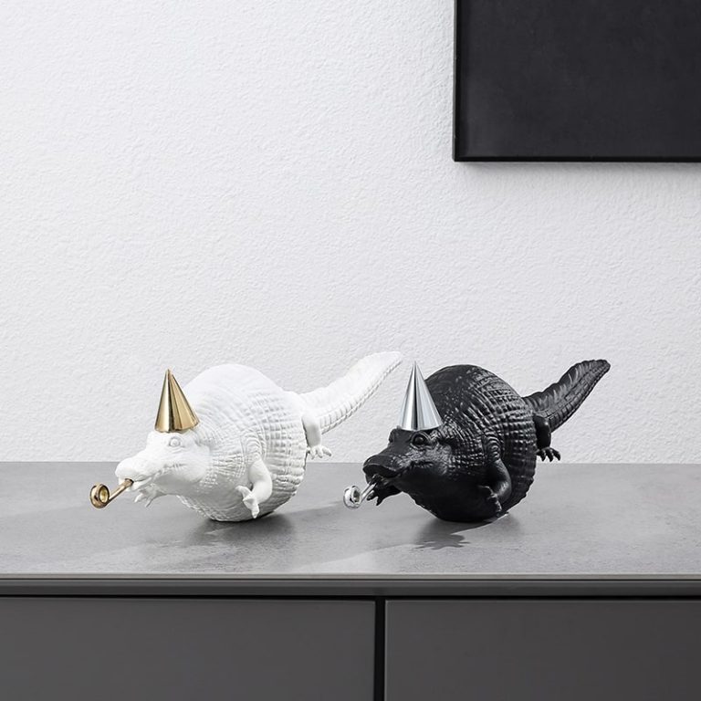 tuong-ca-sau-vui-nhon-2-768x768-1 Tượng Cá Sấu Party Sôi Động