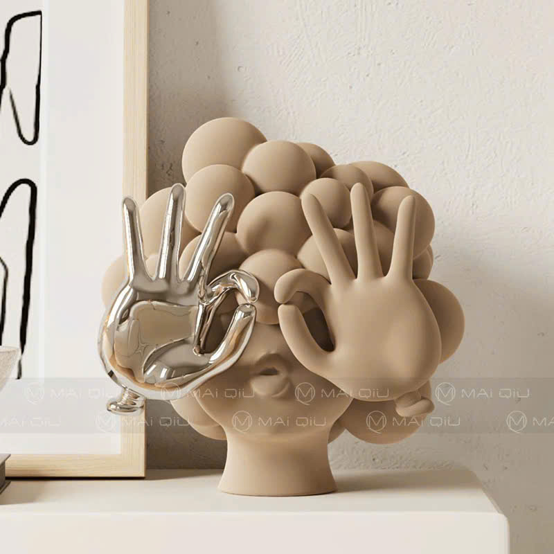 Tượng Cô Gái Vươn Tay Nghệ Thuật