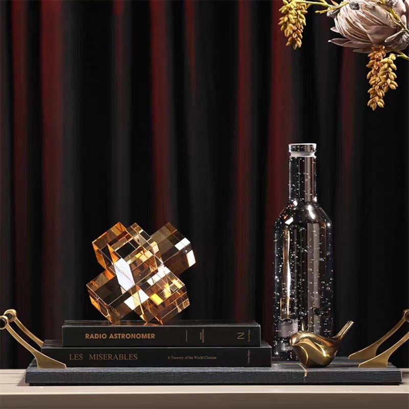 tuong-khoi-lap-phuong-pha-le-1 Tượng Khối Lập Phương Pha Lê