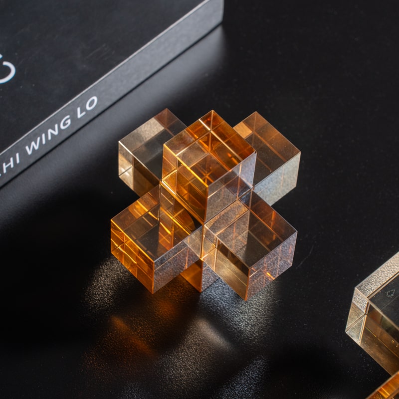 tuong-khoi-lap-phuong-pha-le-3 Tượng Khối Lập Phương Pha Lê