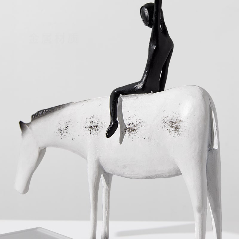 tuong-nghe-thuat-cuoi-ngua-tu-do-5 Tượng Nghệ Thuật Cưỡi Ngựa Phóng Khoáng