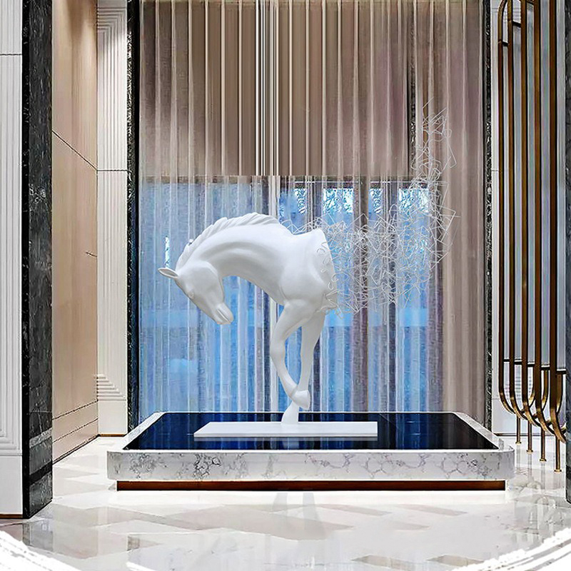 tuong-ngua-dieu-khac-nghe-thuat-4 Tinh Thần Mãnh Mã – Tượng Ngựa Trừu Tượng