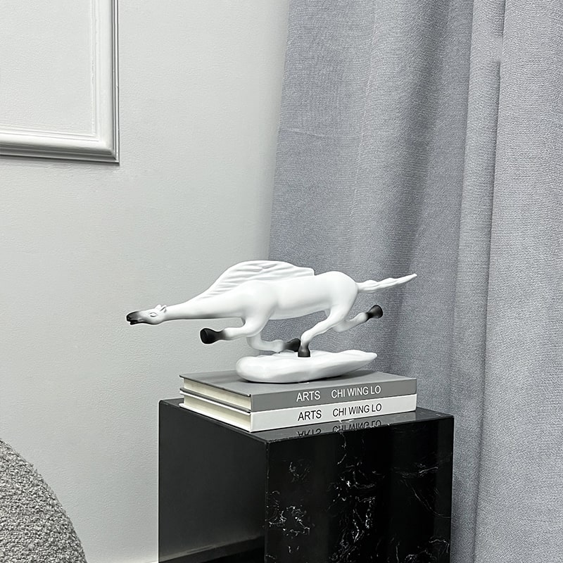 tuong-ngua-truu-tuong-5 Tượng Ngựa Trừu Tượng Tinh Khôi