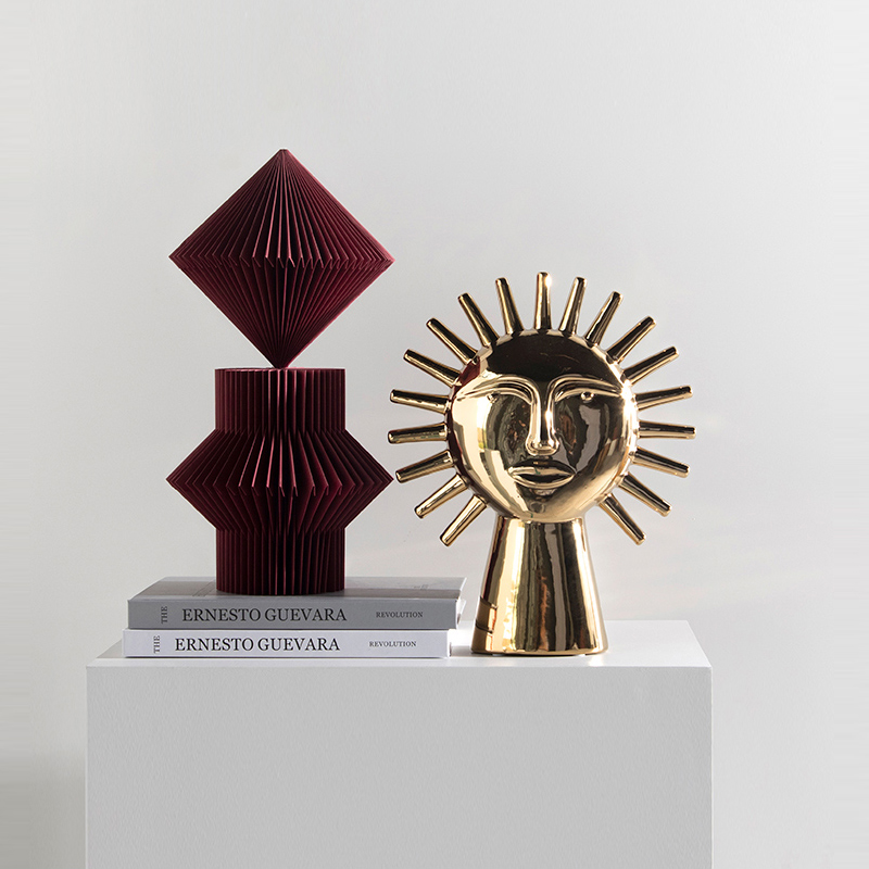 tuong-nu-than-mat-troi-3 Tượng Nữ Thần Mặt Trời – Ánh Sáng Vĩnh Cửu