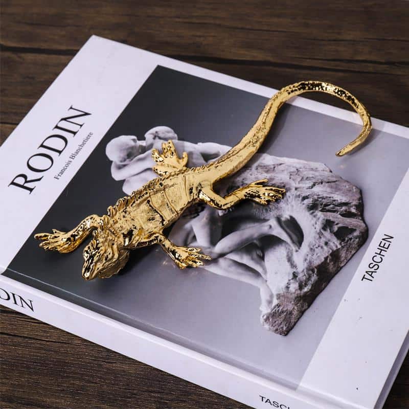 tuong-than-lan-vang-decor-1 Tượng Thằn Lằn Vàng Trang Trí Độc Đáo