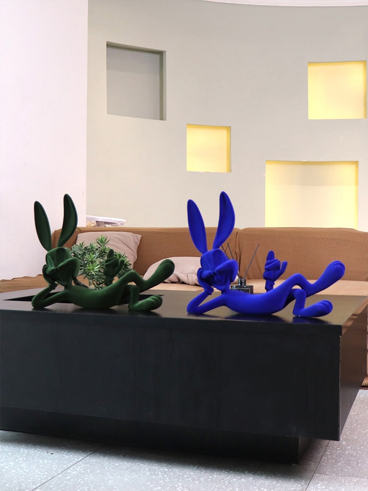 tuong-tho-bugs-bunny-trang-tri-phong-cho-be-4 Tượng Thỏ Nghệ Thuật Phong Cách Hiện Đại