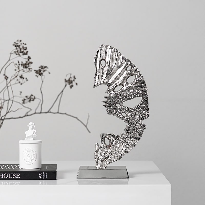 tuong-trang-tri-guong-mat-ban-nguyet-3 Tượng Gương Mặt Bán Nguyệt Tạo Hình Sắc Sảo